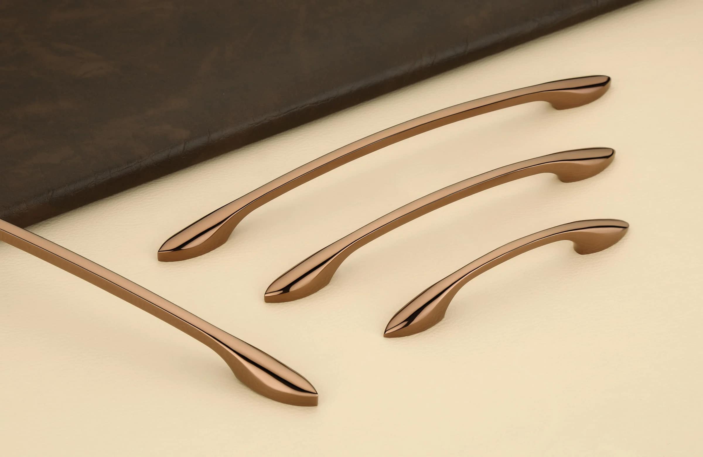 Handles H-007