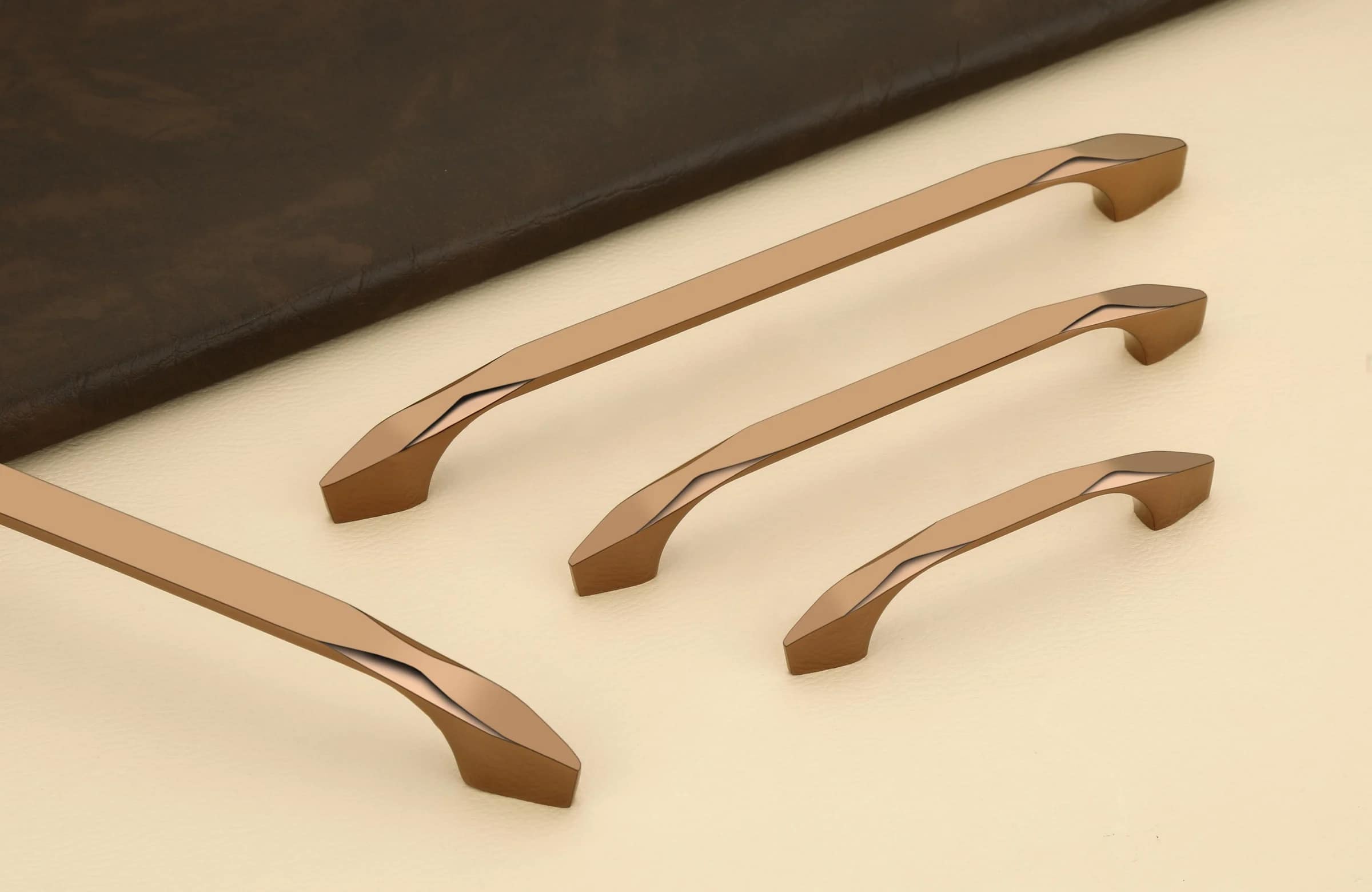 Handles H-005