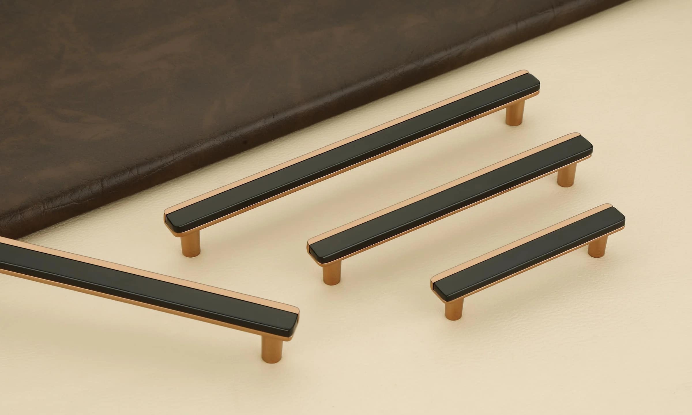 Handles H-010
