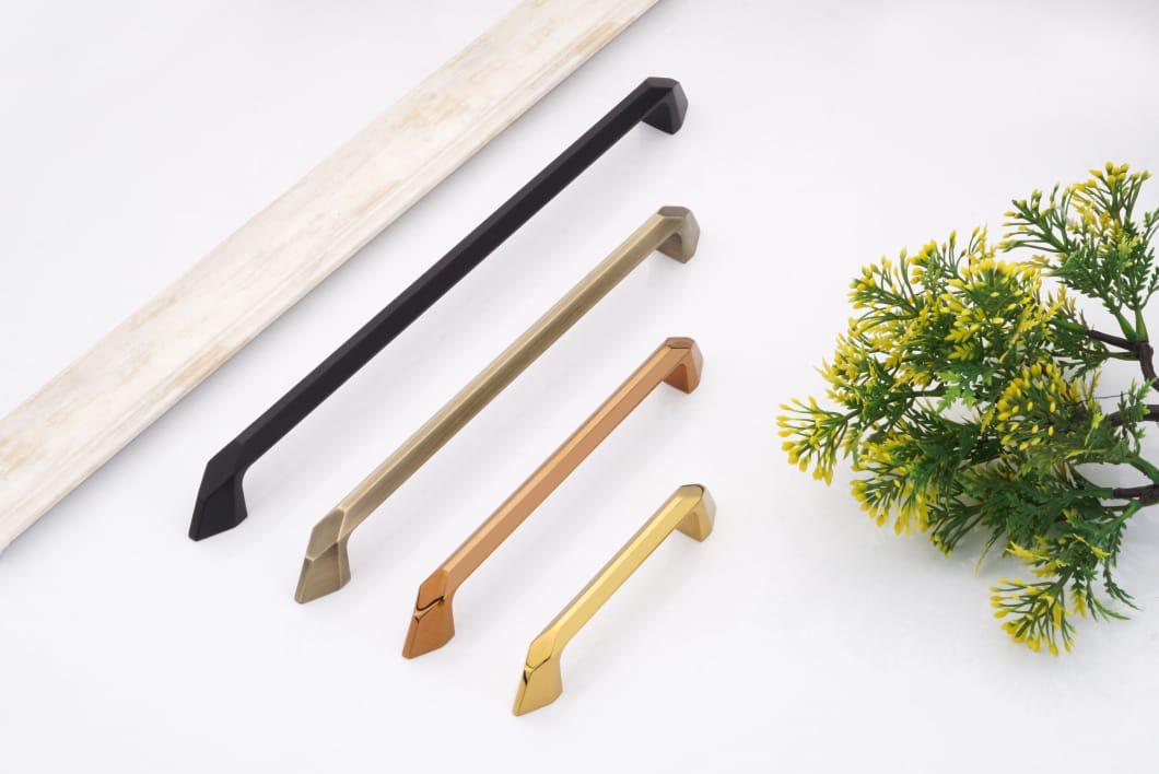 Handles H-021