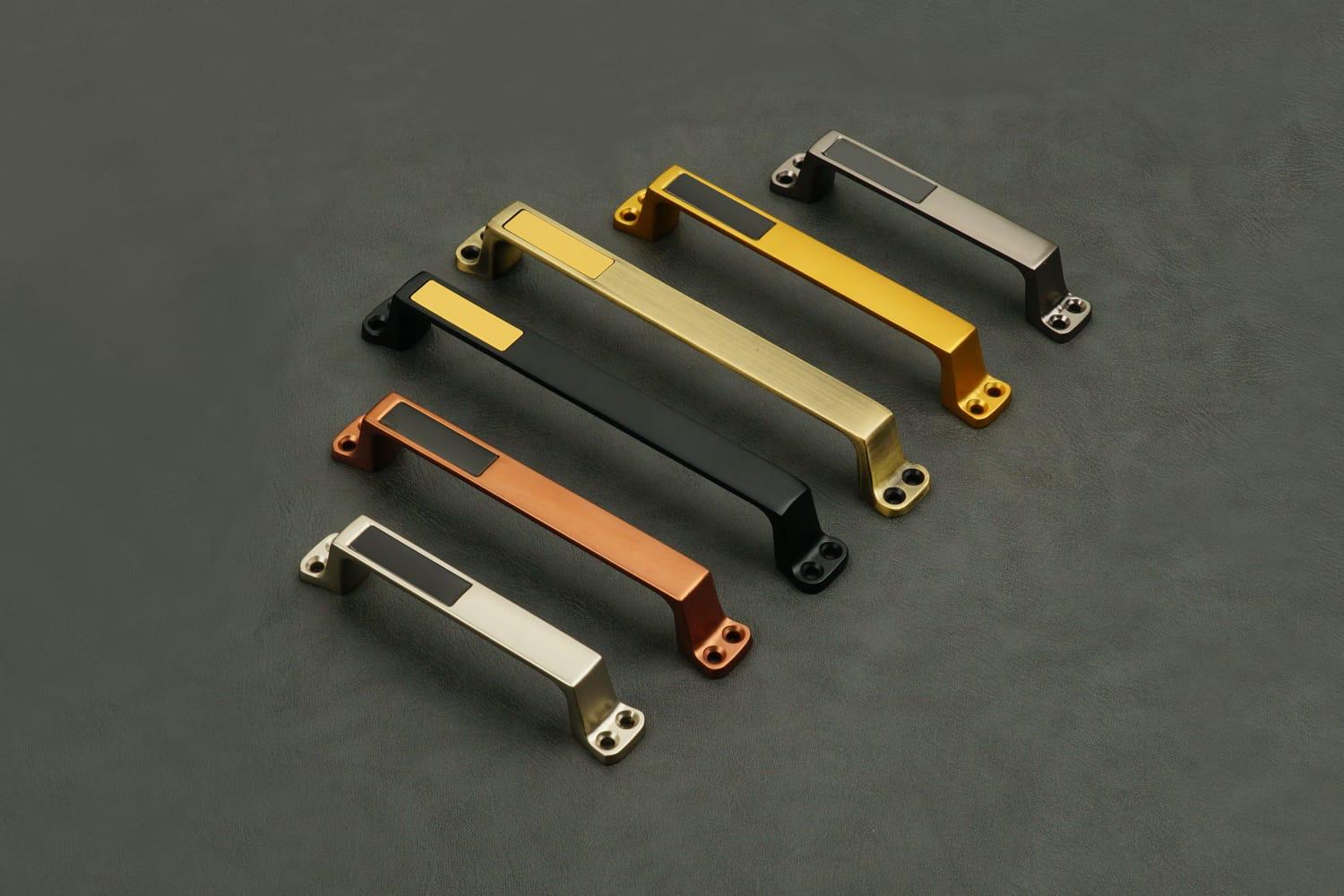Handles H-033